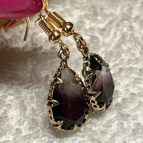 Smoky gradient ,fade to black /bi Coloured earrings - Picture 6 of 9